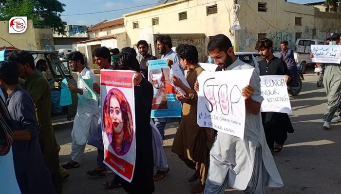 شاہینہ شاہین نا خون: حب ئٹ برانز