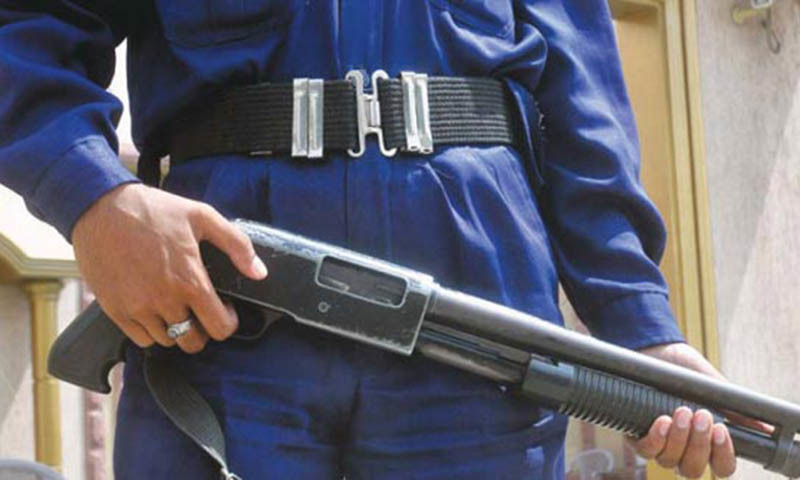کراچی:چنکو ہیت ئسے آسکیورٹی گارڈ نا سم کاری آن 2 بندغ ٹپی