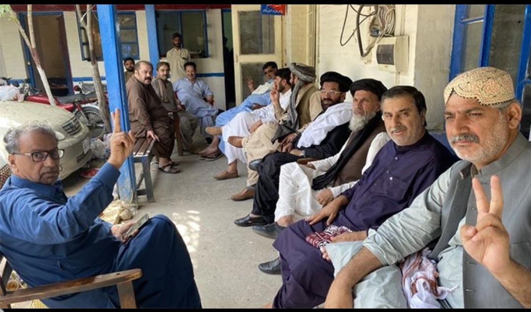 کوئٹہ: اپوزیشن باسک آتا پن تے واپس ہلنگ کن ایس ایس پی نا ڈی آئی جی نا چھٹی