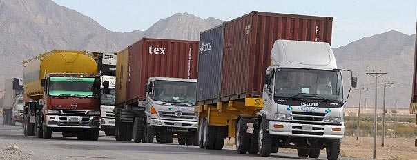 ژوب: شار ئٹ بھلا گاڑی تا تہٹی مننگ نا برخلاف سڑک آ تے بند کریسہ برانز