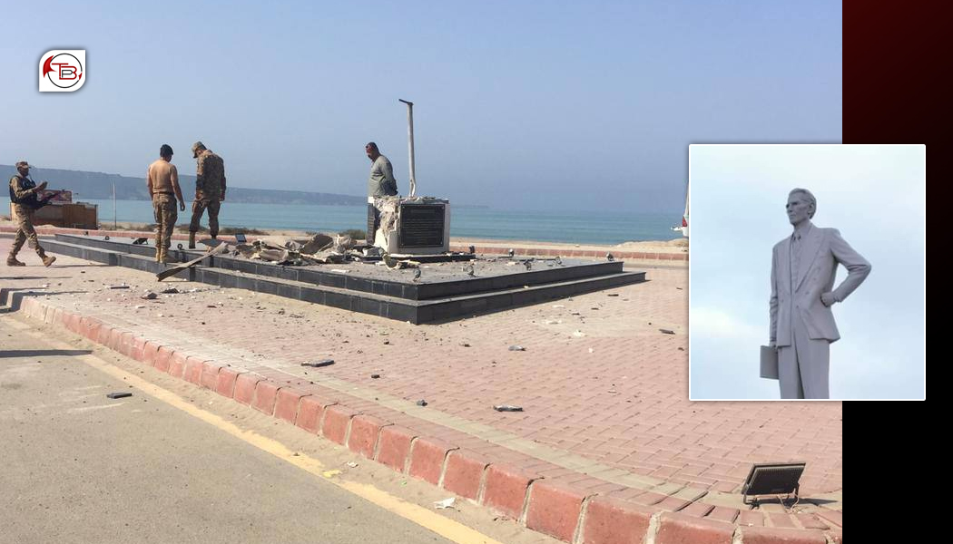 گوادر ئٹ تراک آن محمد علی جناح نا بُت بُھس