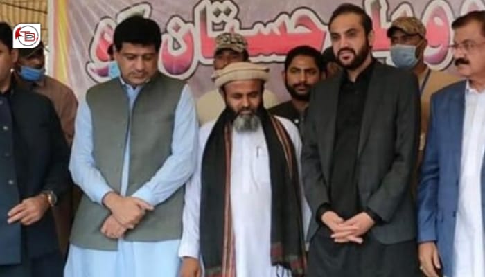 گوادر تولوک برانز ایسر، بھاز آ خواست آتے عمل کننگ نا یخین تننگا