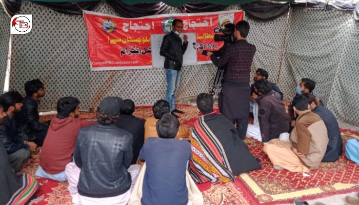 میڈیکل اسٹوڈنٹس نا زیمی خوانندہ آتا برانز چل و یکمیکو دے ہم برجاہ