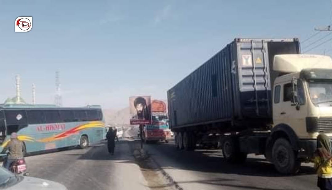 منگچر: زمیندارک برانز کریسہ کوئٹہ کراچی بھلا روڈ ءِ بند کریر