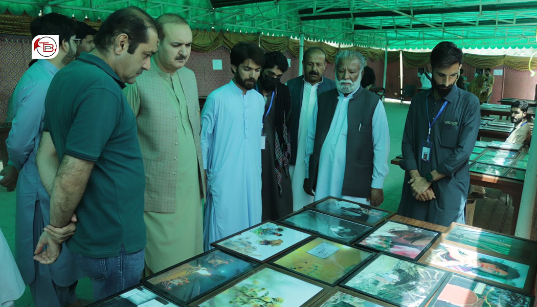 کمانچر بلوچ نا عکس آتا مون پاشی نا اولیکو دے “بلوچستان اِن فریمز” نا پن ئٹ ایسر مس