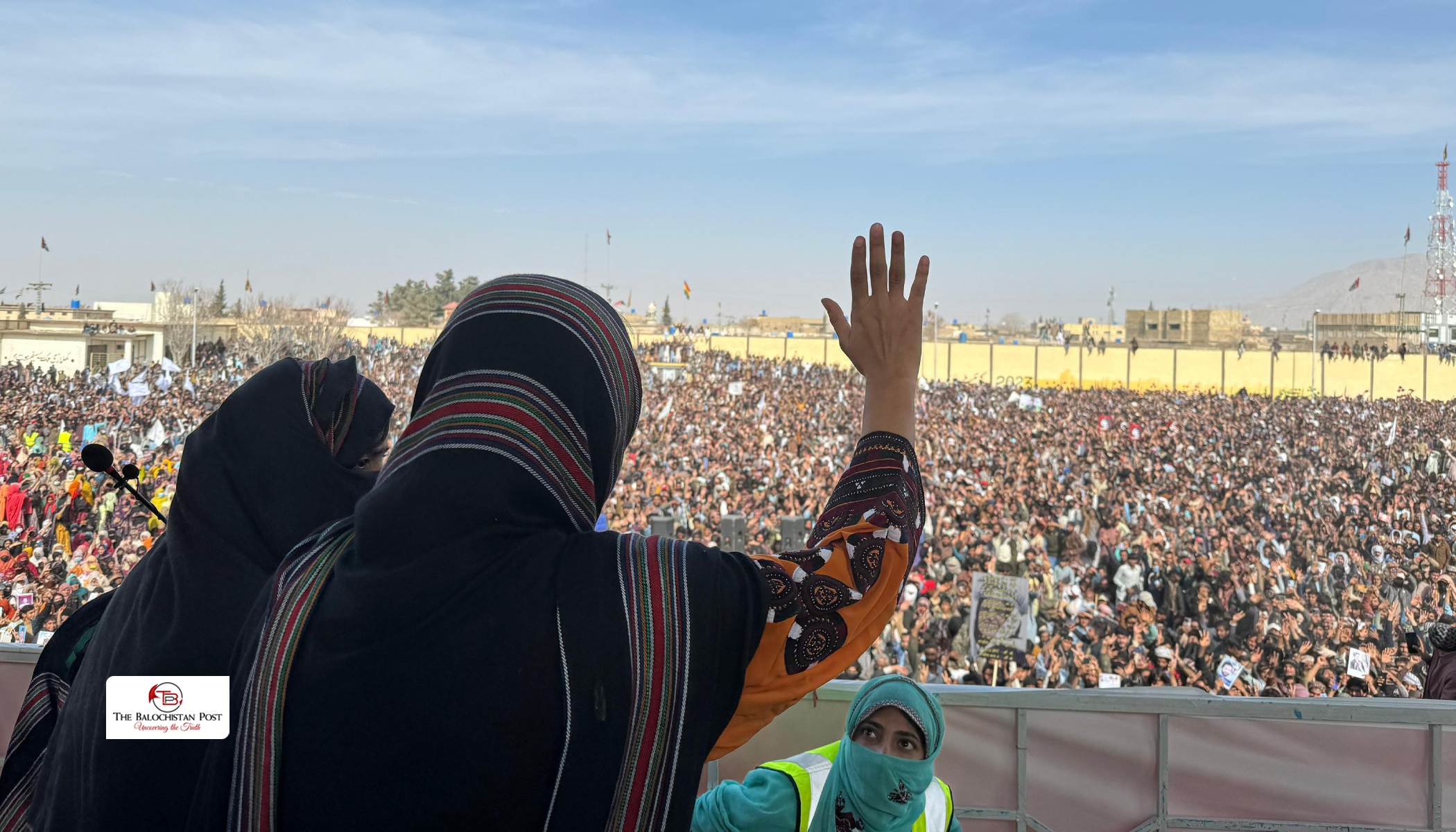 شال السی جلسہ ٹی ہزار آتا کچ ئٹ بندغ آک اوار
