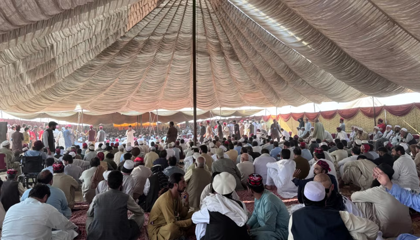 ڈیورنڈ لائن پشتون آتیکن ہچ حیثیت تخپک ۔ منظور پشتین