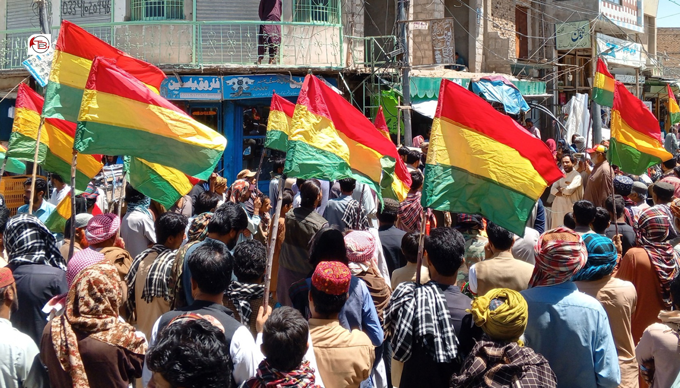 قلات: ماہ رنگ بلوچ تون اوار بلوچ یکجہتی کمیٹی نا باسک آتا دزگیری نا برخلاف بی این پی نا برانز ریلی